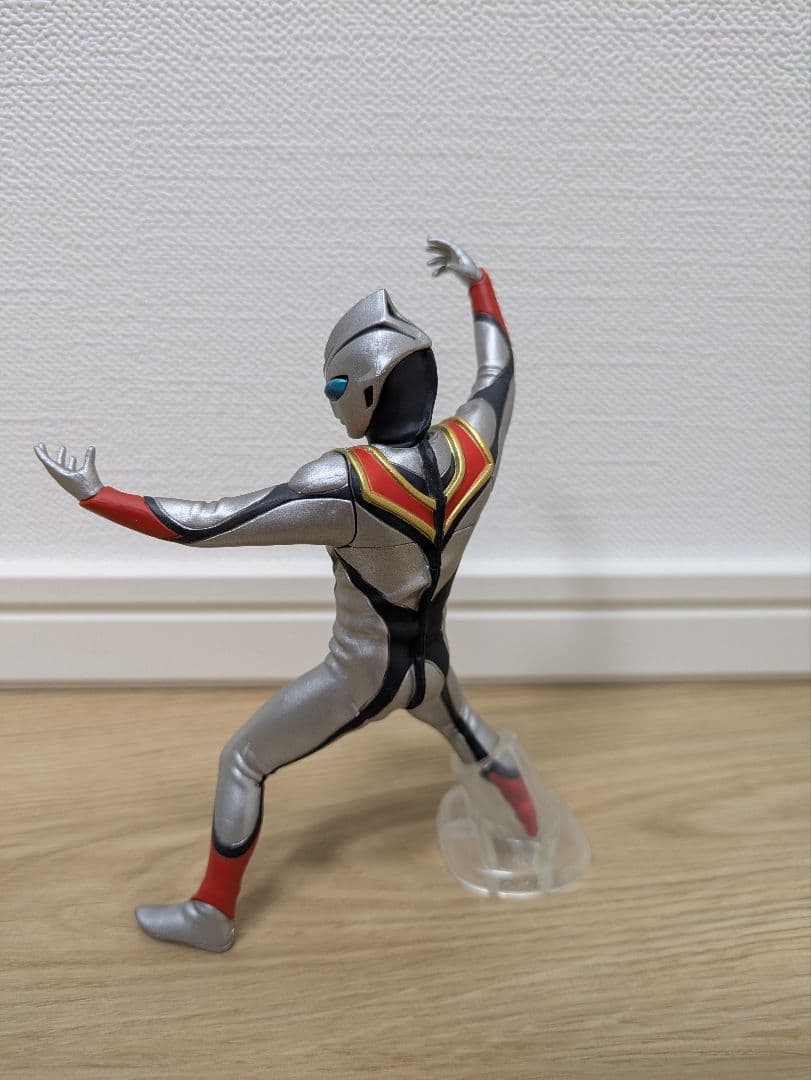 アルティメットルミナス イーヴィルティガ/キリエロイド