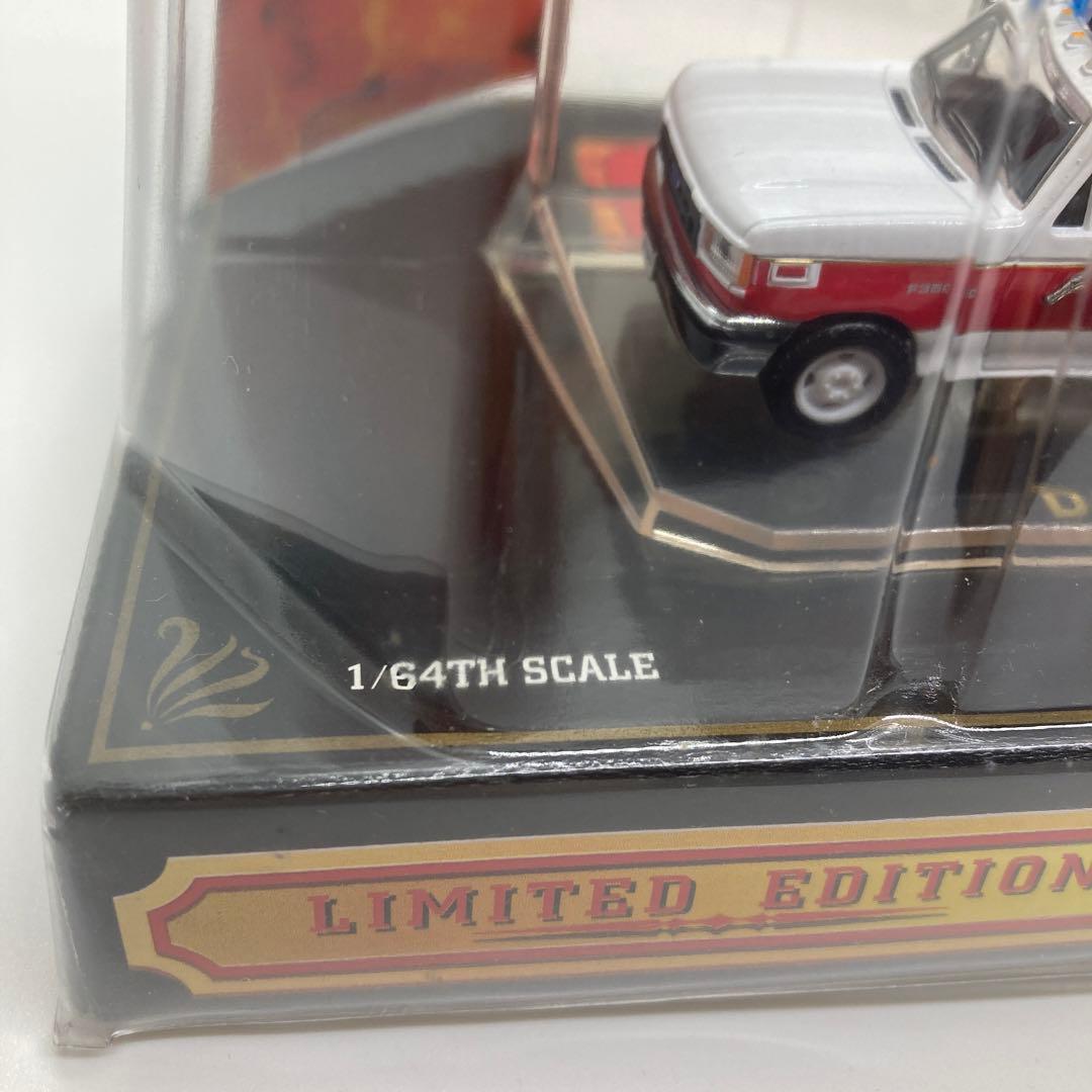 未使用 CODE3 AMBULANCE DIE CAST ミニカー
