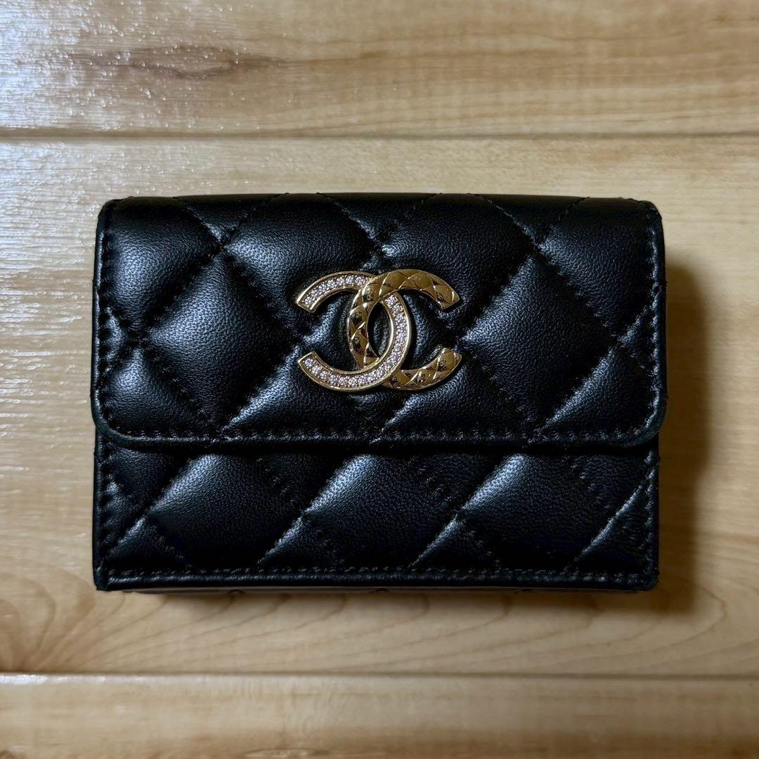 CHANEL シャネル ミニ財布 三つ折り財布 ラムスキン