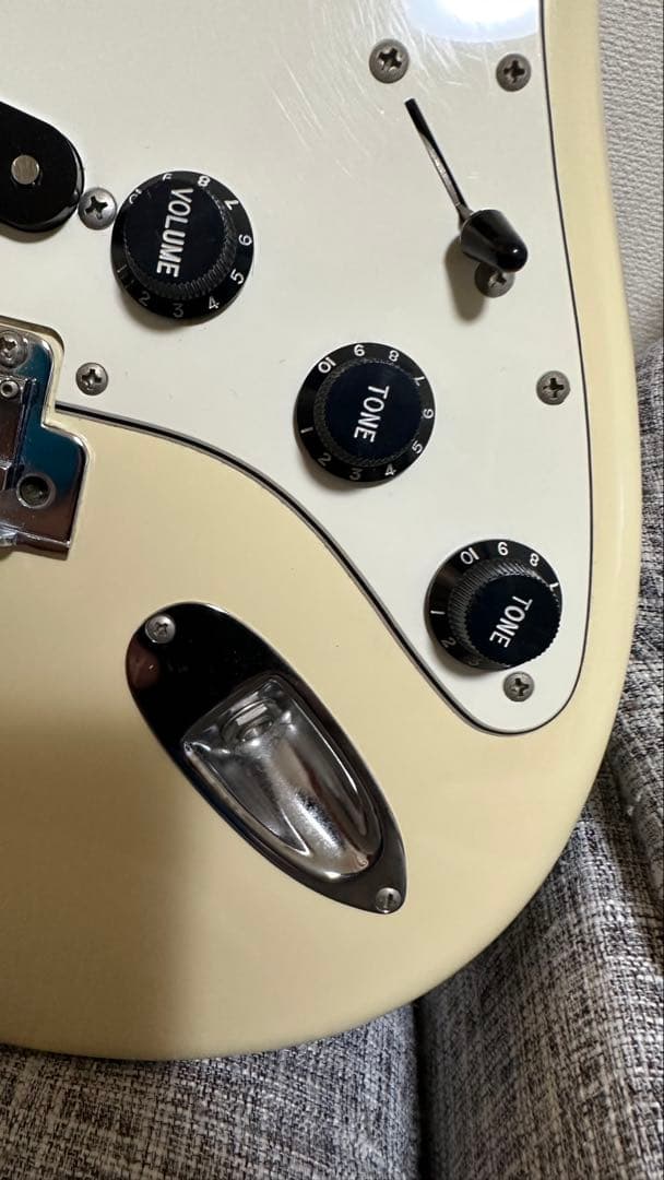 A*G様 Fender Stratocaster アイボリー