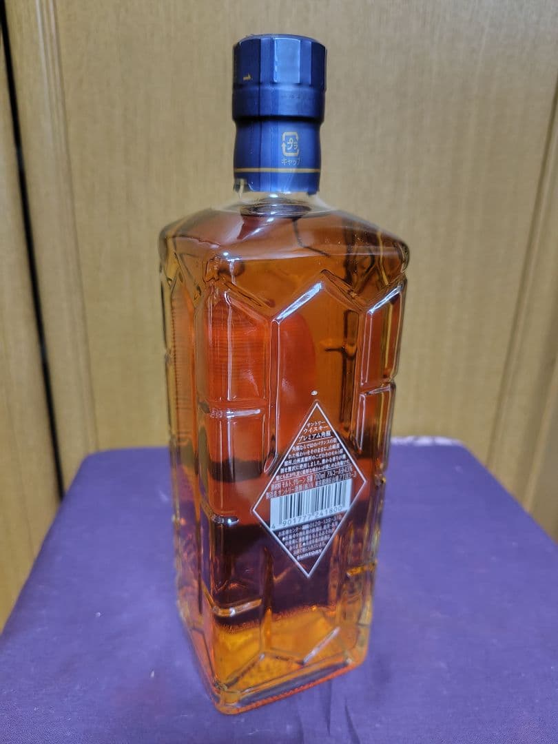 Suntory The Premium 43% ウイスキー