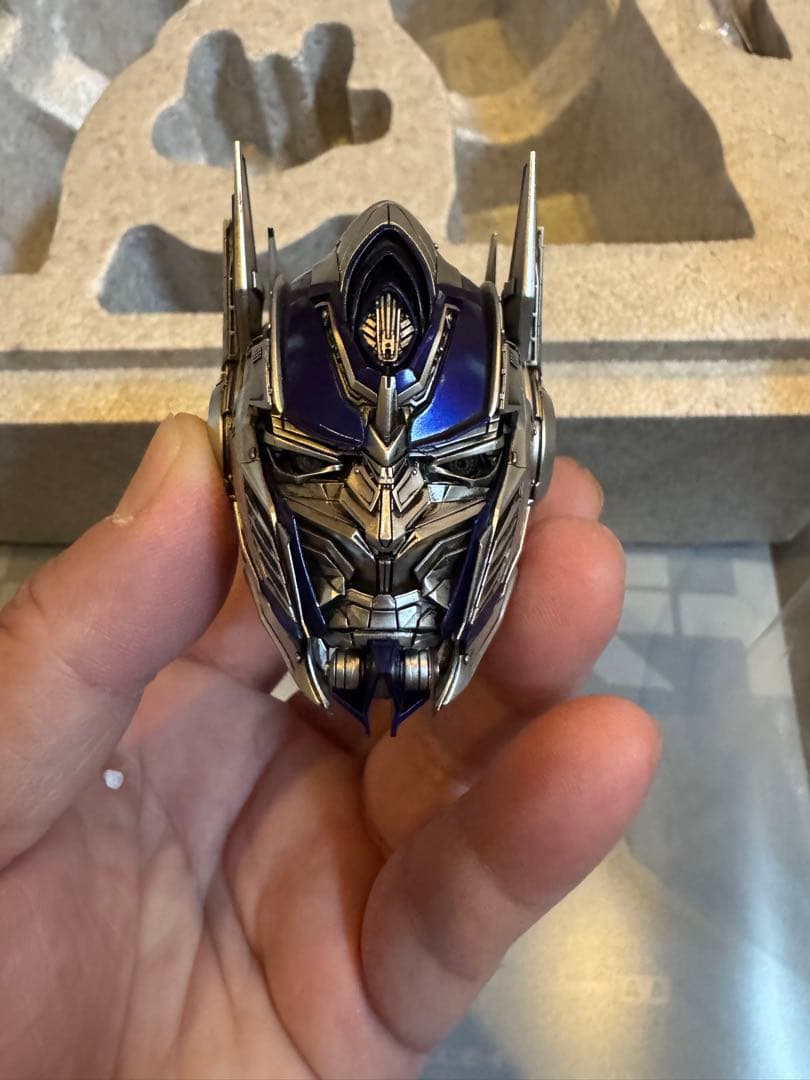 ThreeA オプティマスプライム プレミアム版　カスタムヘッド付き