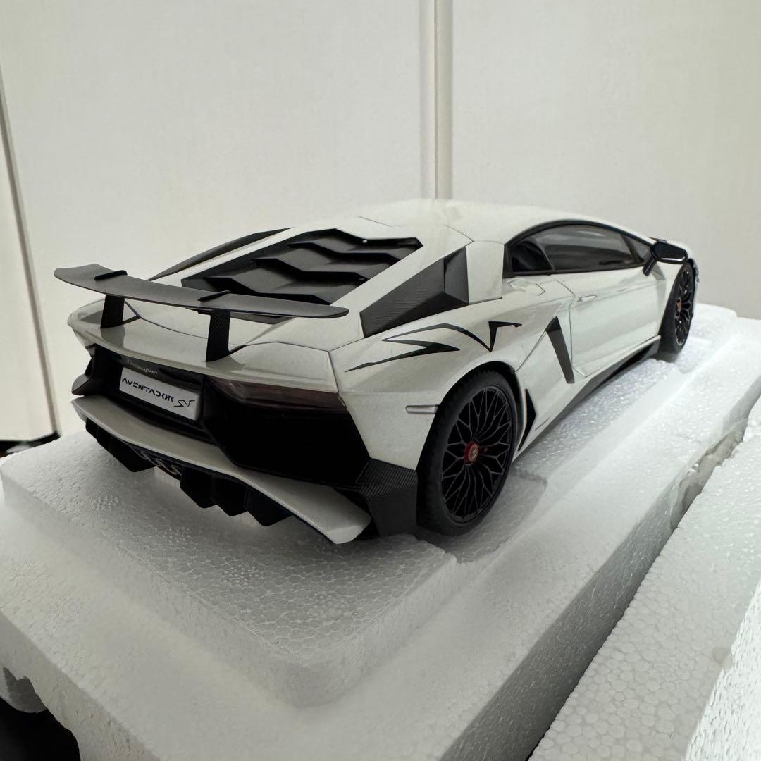 Autoart 1/18 ランボルギーニ アヴェンタドール SV