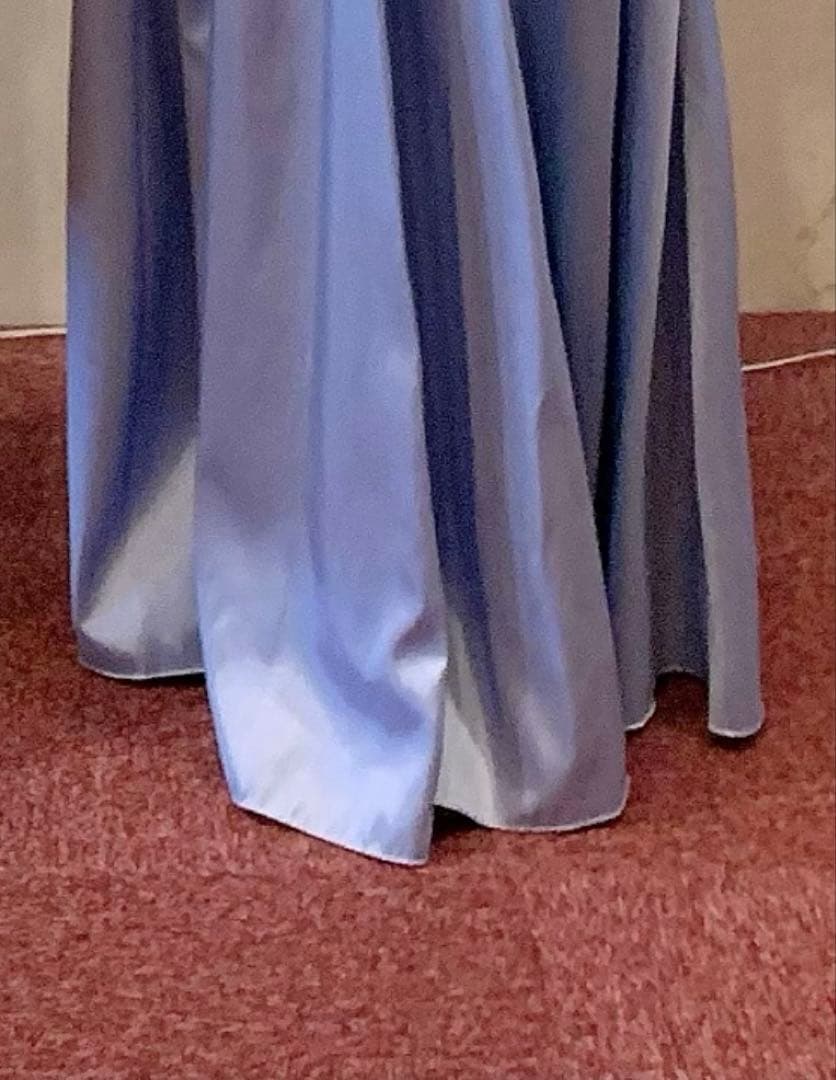 あ*ゃ様 [ドレスルームアミ] 演奏会ドレス　水色　くすみブルー