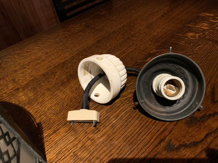 大正期から昭和初期にかけての電笠です。