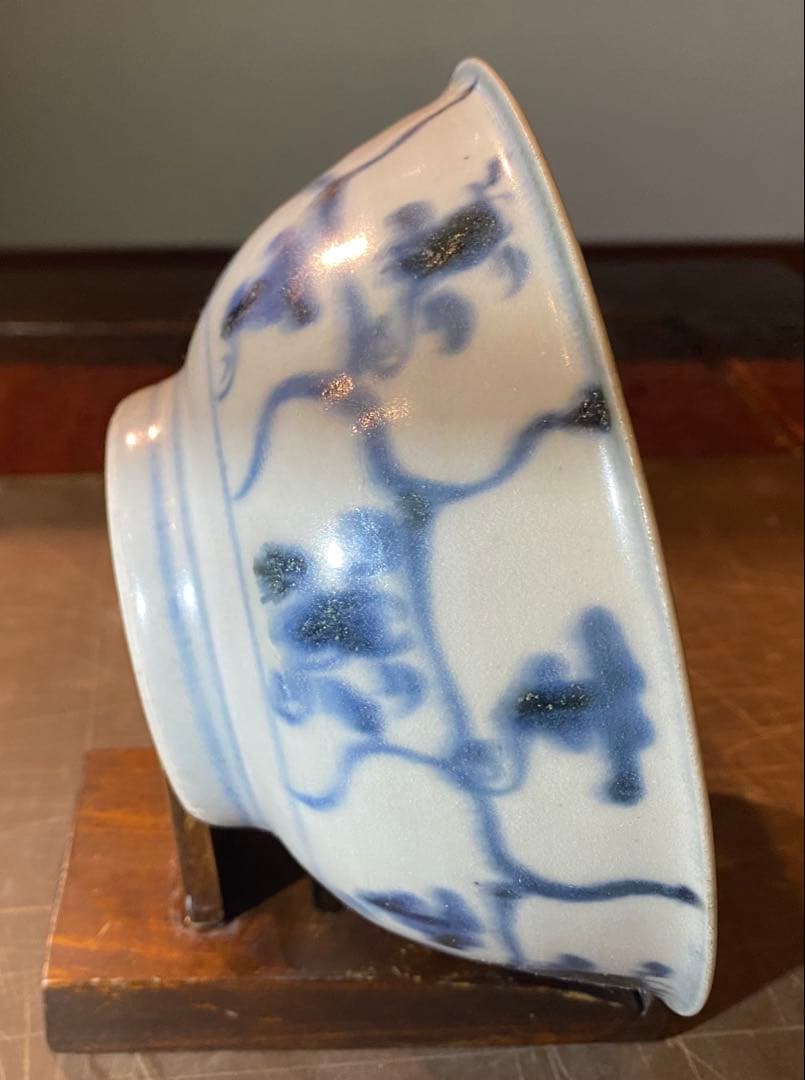 福建省徳化窯　染付絵皿　鑑賞台付 　 　　沈船品　ヴィンテージ　レア ・台湾茶器