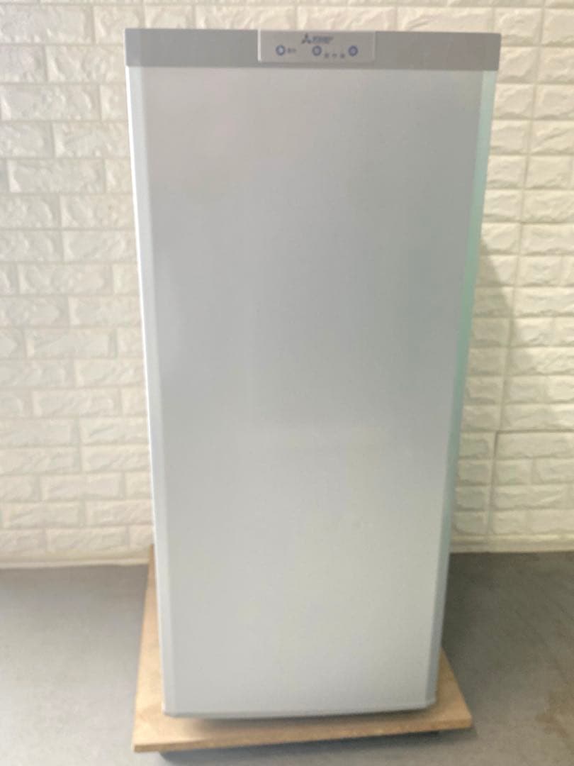 三菱電機 冷凍庫 ファン式 2017年製 MF-U12B-S
