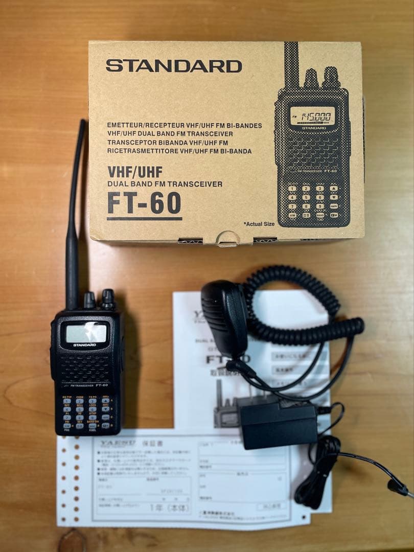 F*a様 STANDARD FT-60 トランシーバー