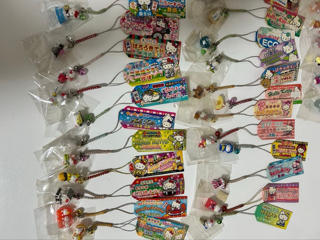 合馬公式アカウント1 ♪キティ ご当地 根付け 72個まとめ売り♪