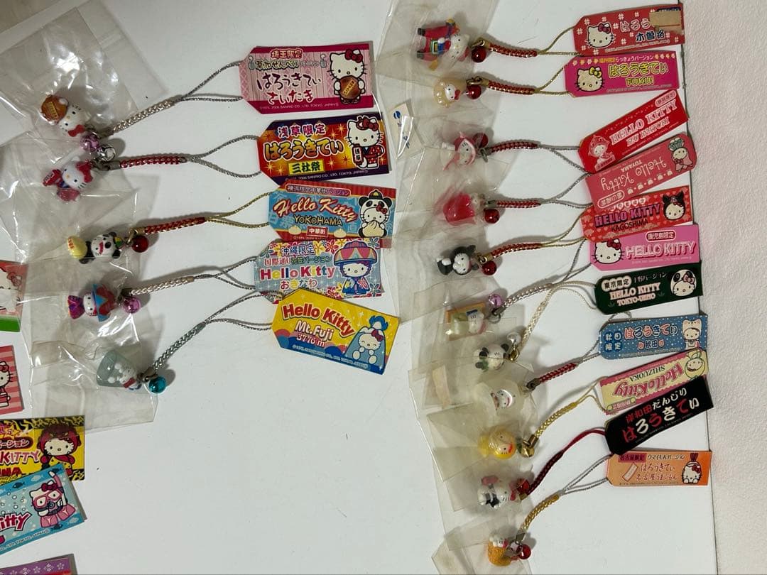 合馬公式アカウント1 ♪キティ ご当地 根付け 72個まとめ売り♪