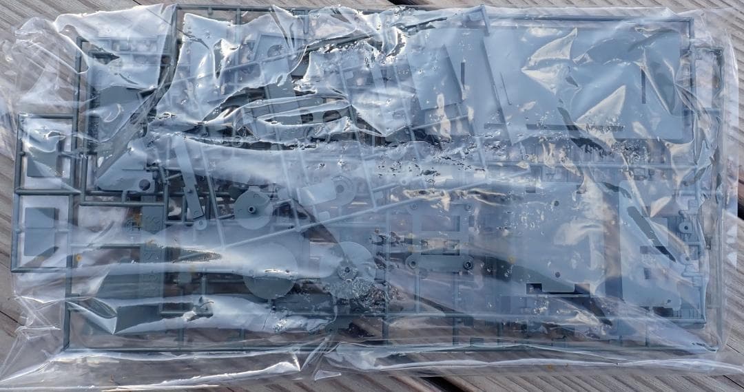 【超希少・未組立】クラウンモデル 1/550 航空母艦 信濃 煙出装置付 当時物