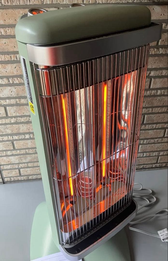 アラジン 遠赤グラファイトヒーター　電気ストーブ AEH-2G10BJ ヒーター