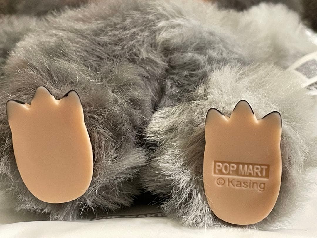 ポップマート ザ モンスターズ (ラブブ) ビッグイントゥエナジー アイディ