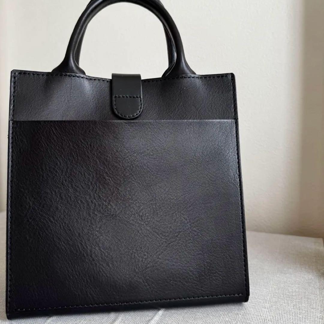 極美品 LONA ロナ RINバッグ ブラック 箔押しDカン