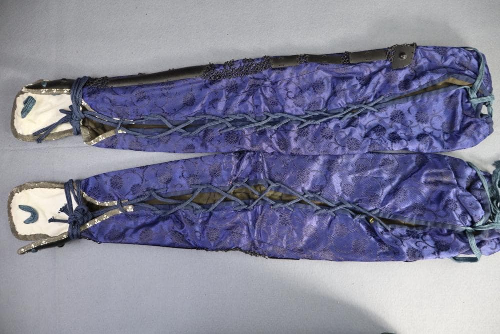 キ*ー様 大人が着用可能な甲冑一式／青糸威・黒塗胴・月形前立兜／送料込み