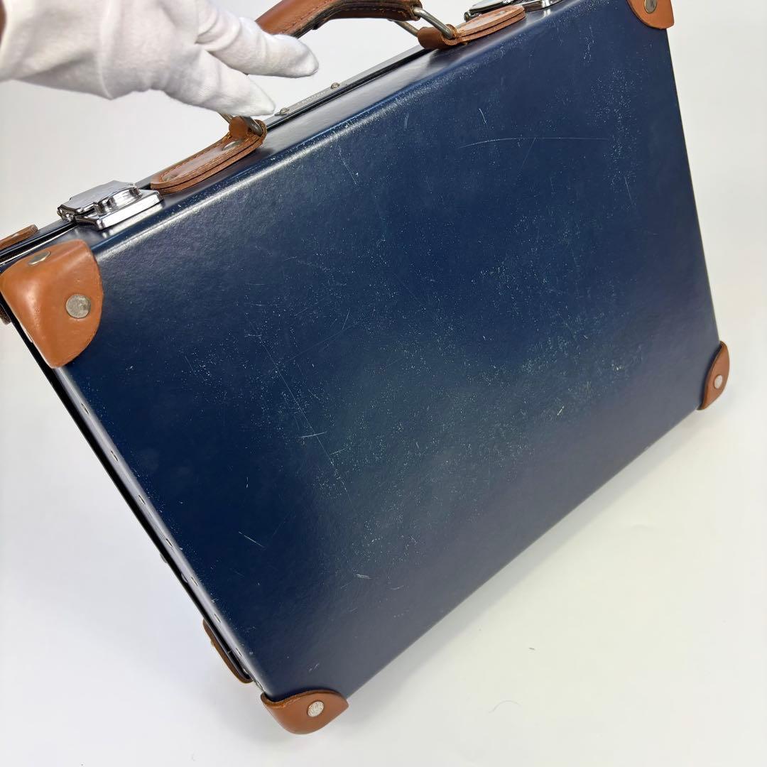 【日本数量限定】グローブトロッター ランドローバー コラボ スリムアタッシェ