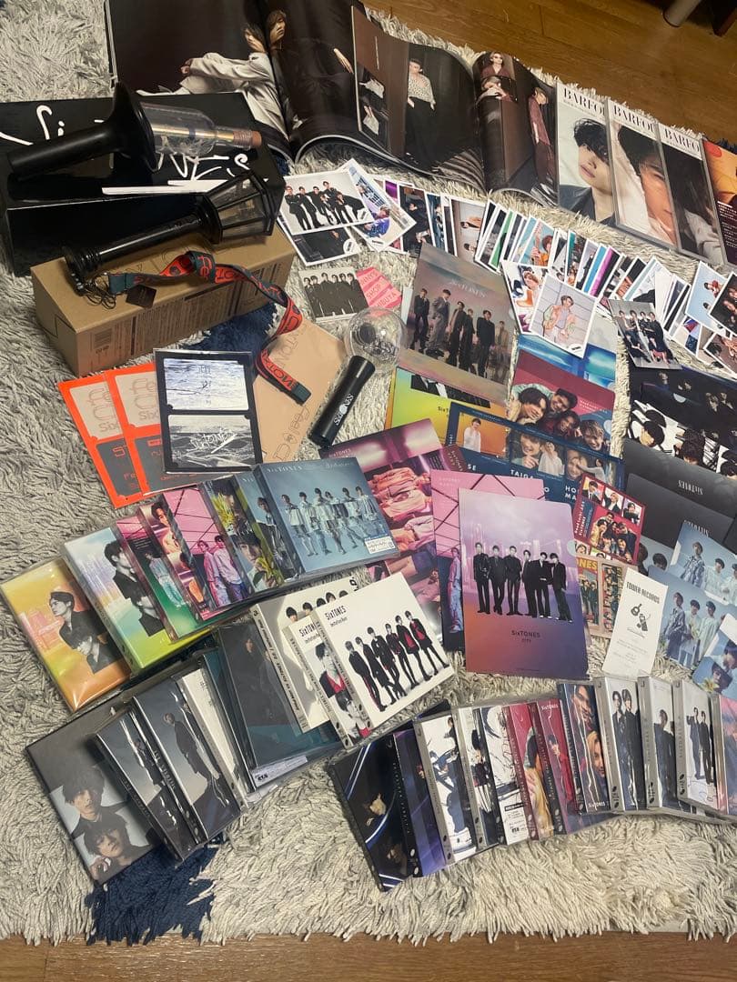 SixTONESグッズ詰め合わせ