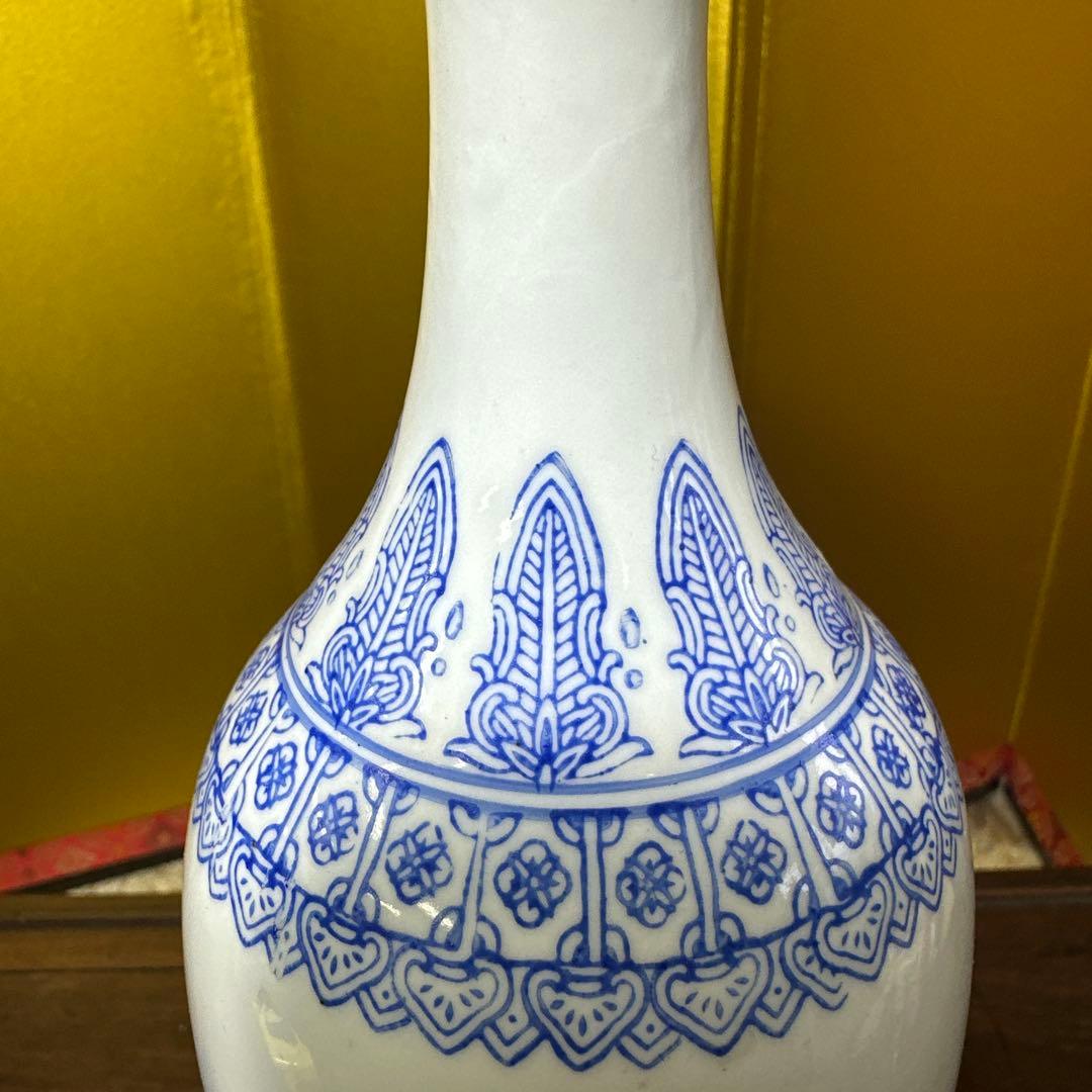 中国，景德镇，青白釉風景画花瓶