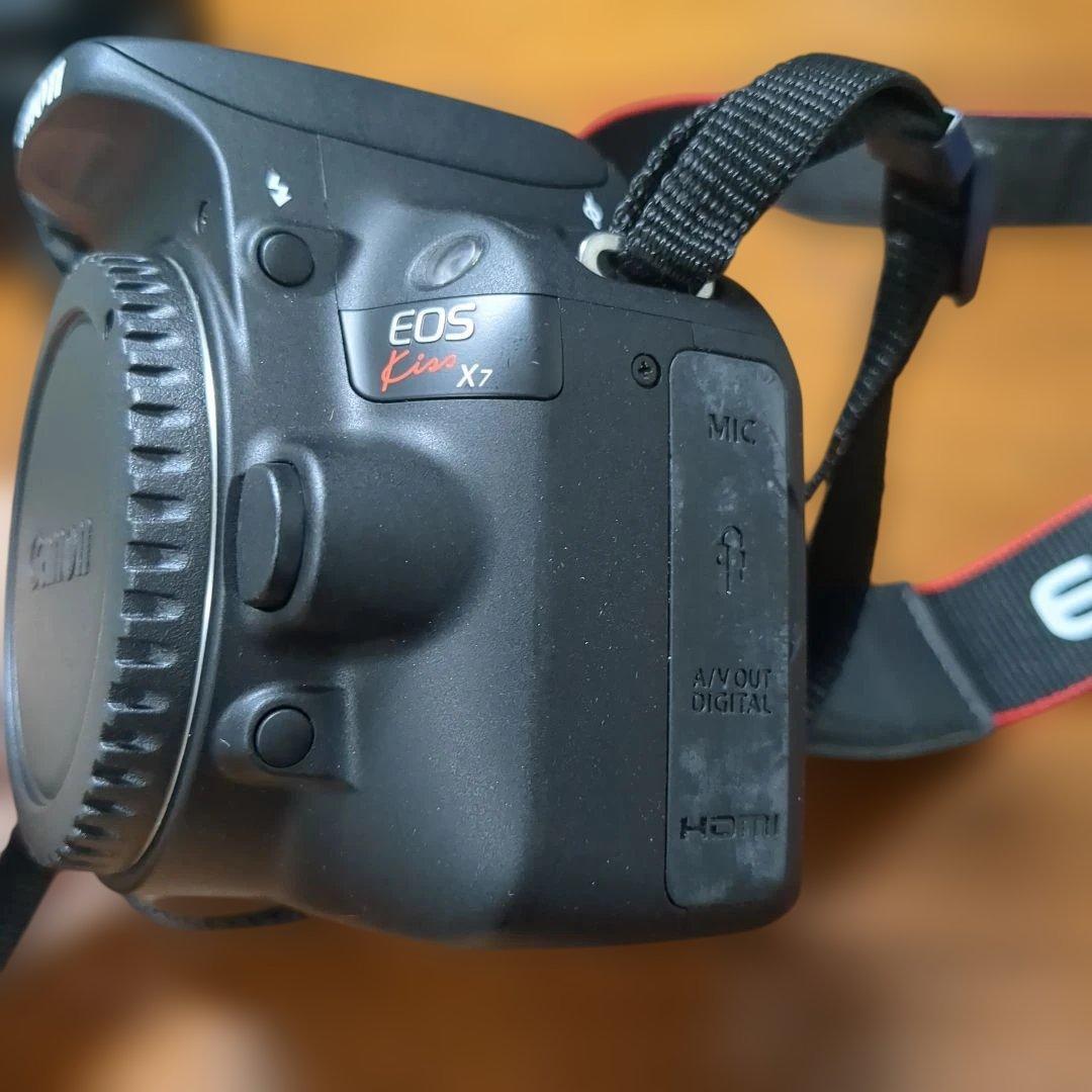 Canon EOS kiss X7 ダブルズームレンズキット（単焦点レンズ付）