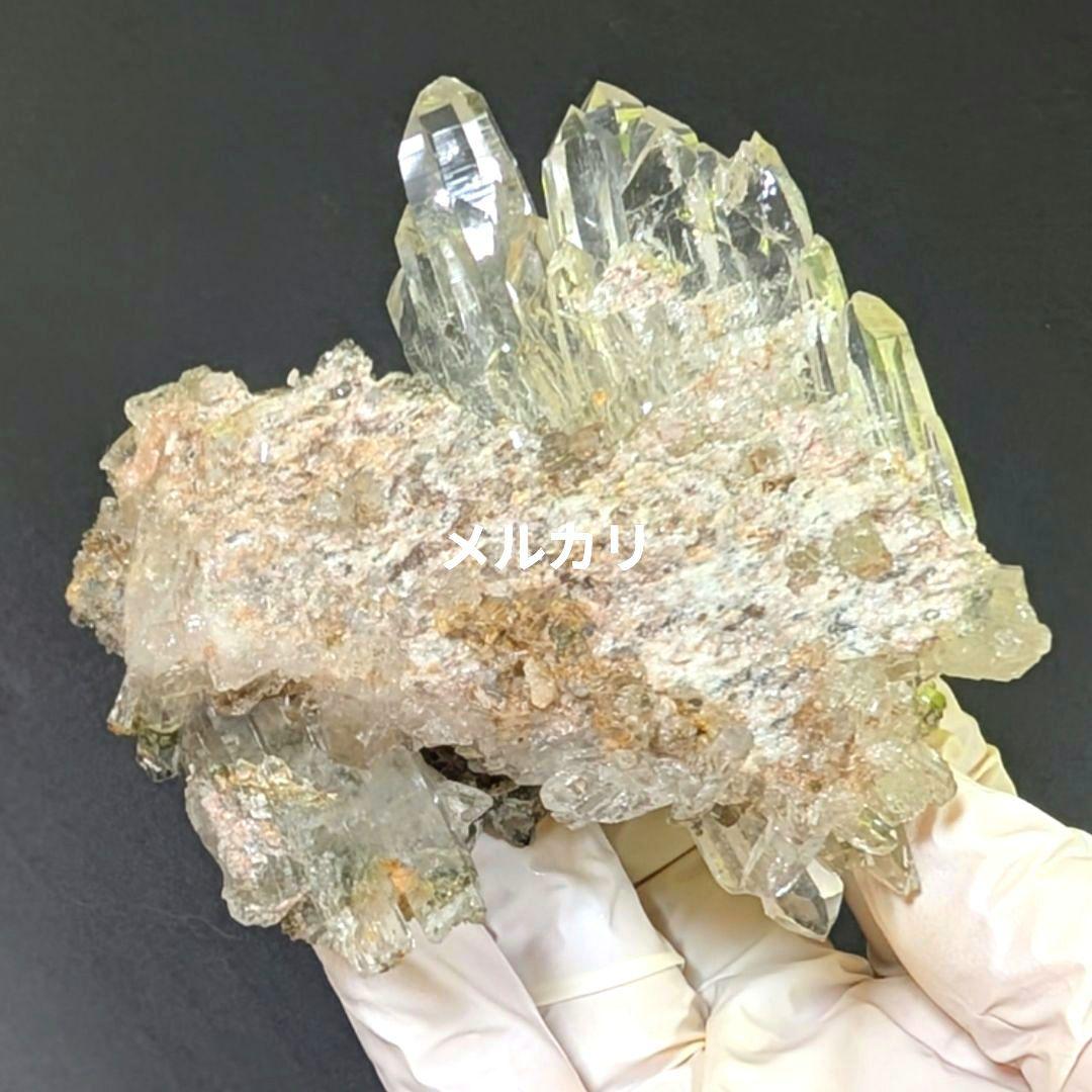 パルギ産　水晶クラスター