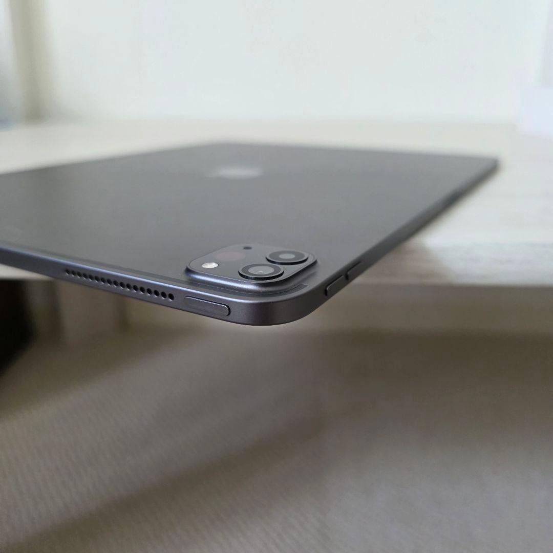 極美品 iPad Pro 12.9インチ 第4世代 純正カバー付き 128GB