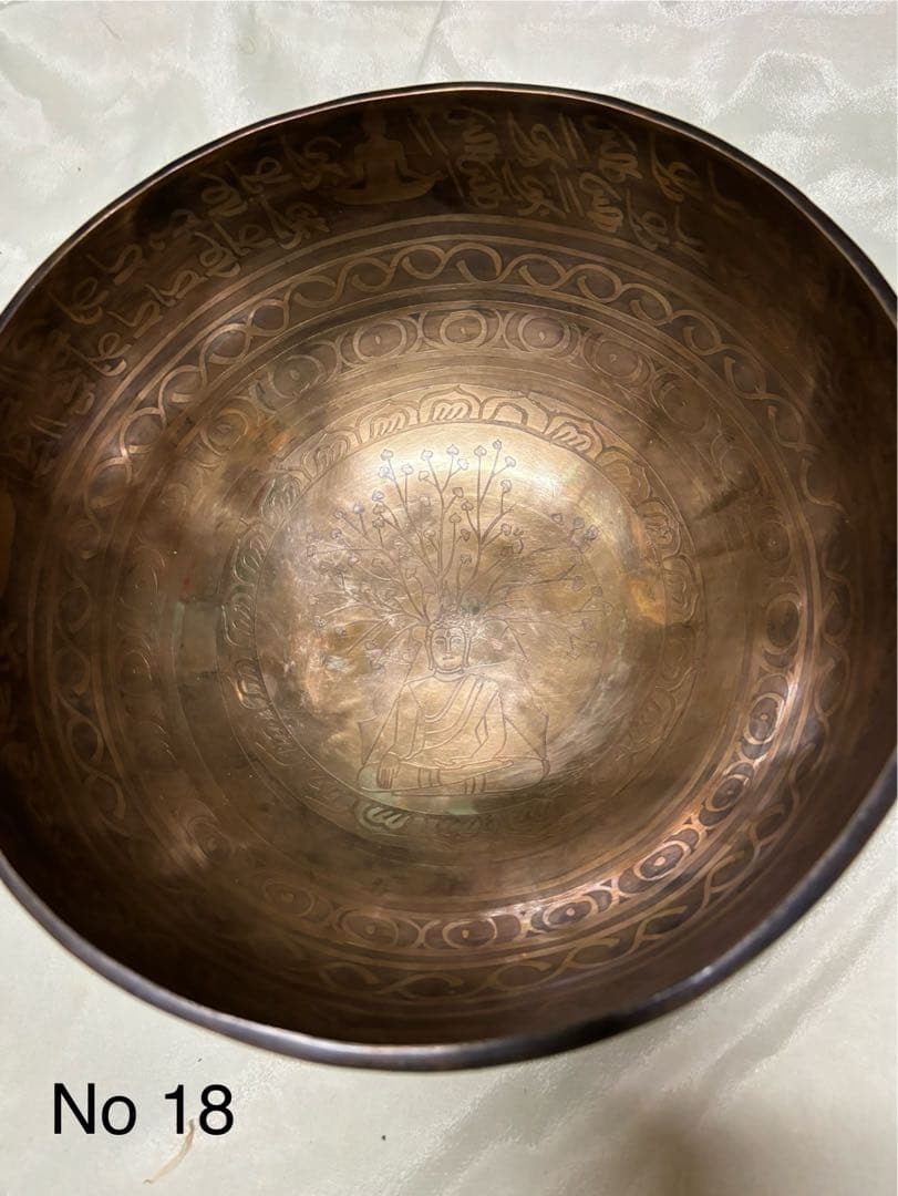 2025 シンギングボウル　金属製装飾ボウル 24cm No 18