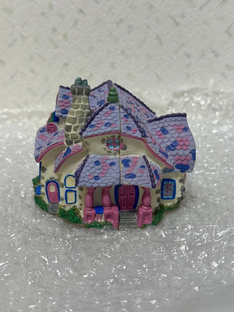 ディズニー　ディズニーランド　ミニーの家　トューンタウン　陶器　置物