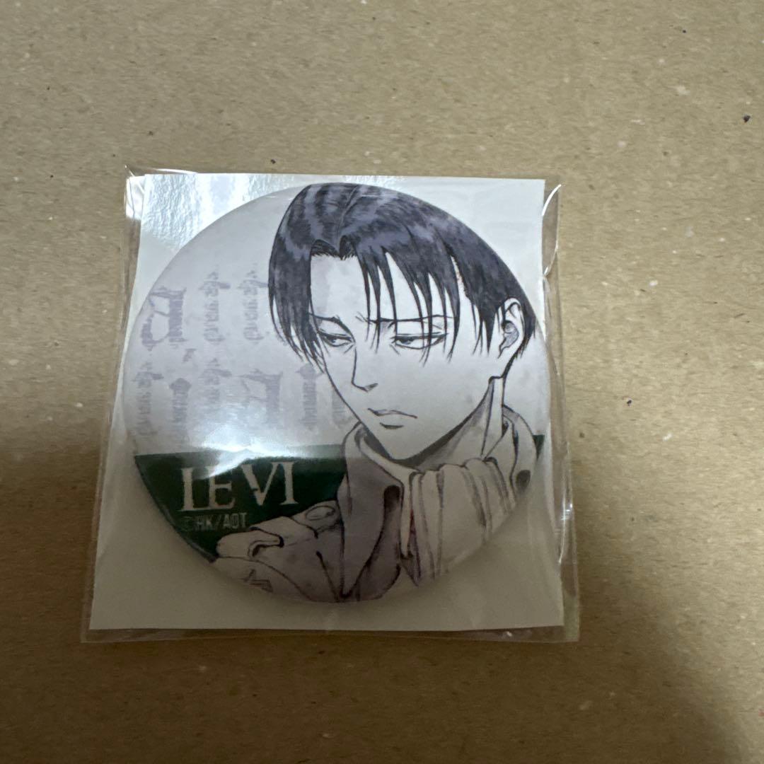 進撃の巨人 リヴァイ wit 缶バッジ 浅野恭司原画展
