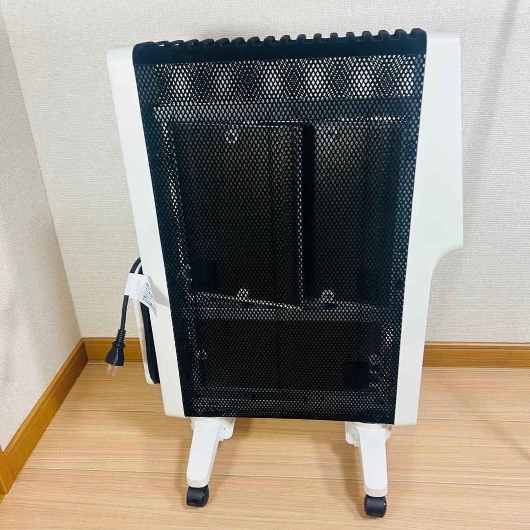 【2025年製　siroca シロカ SN-M451 遠赤軽量ヒーター かるポカ