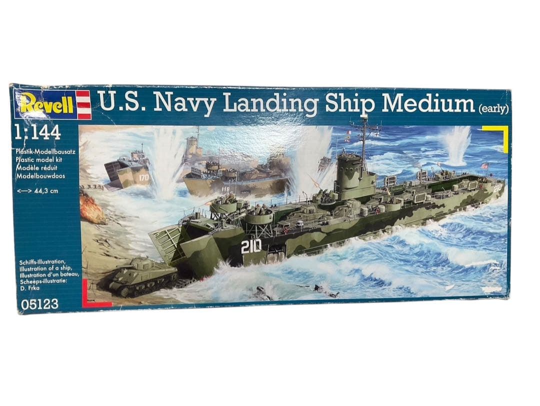 Revell 1/144 アメリカ海軍 中型揚陸艦 05123 未組立