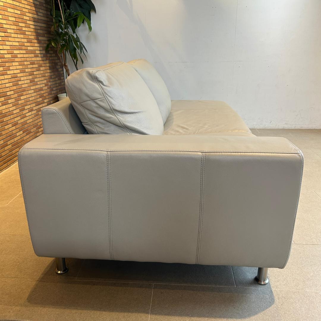 水無月セール♥美品　BoConcept　ボーコンセプト　本革ソファー2～３人掛け