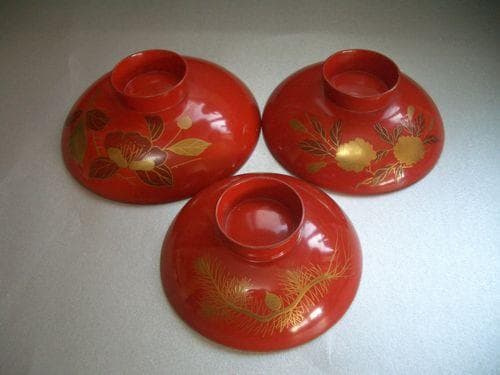 お値下げ！輪島塗 金蒔絵 花鳥 松に鶴紋様 三重盃 朱塗 漆器 盃杯 酒器