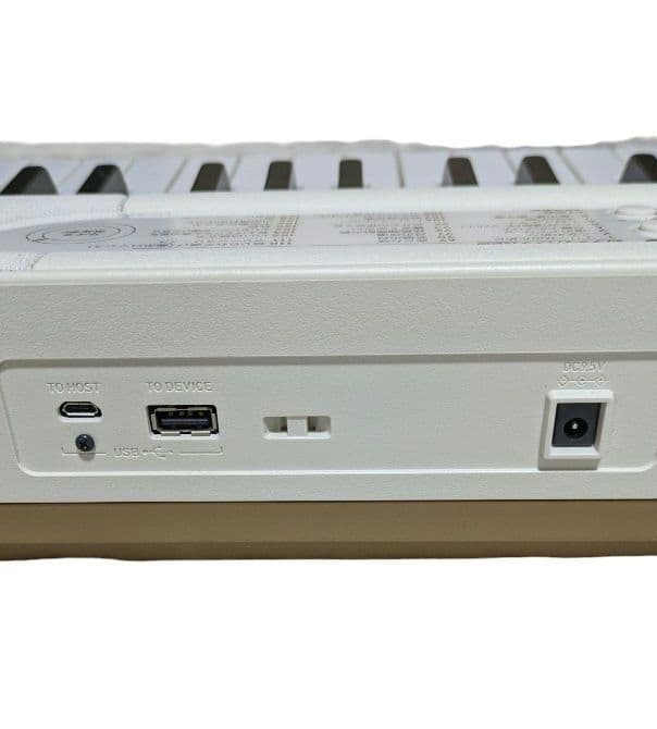 CASIO LK-526 光ナビゲーション付きキーボード 2022年製