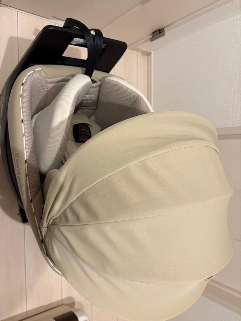 美品　CONBI jN-570 チャイルドシート　コンビ