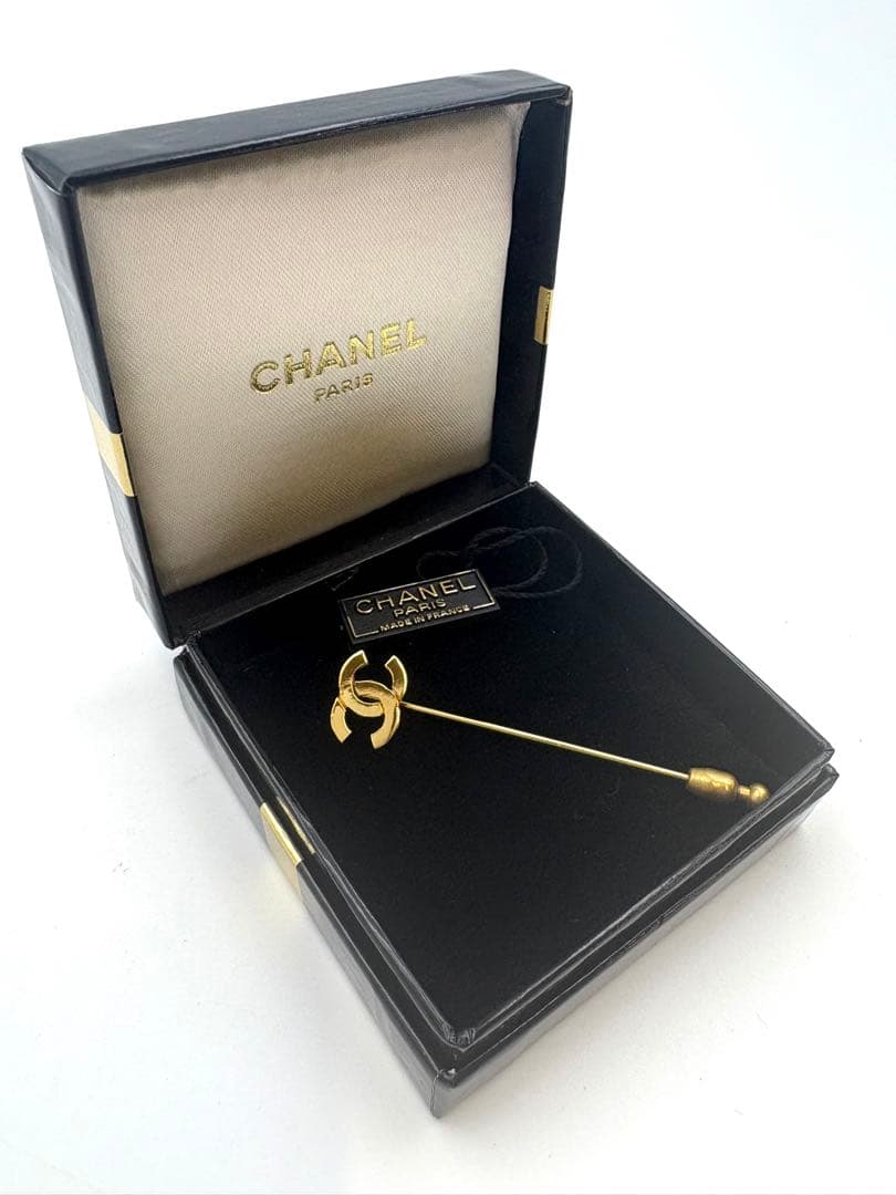 CHANEL シャネル ココマーク　ヴィンテージ　ピンブローチ　箱付き