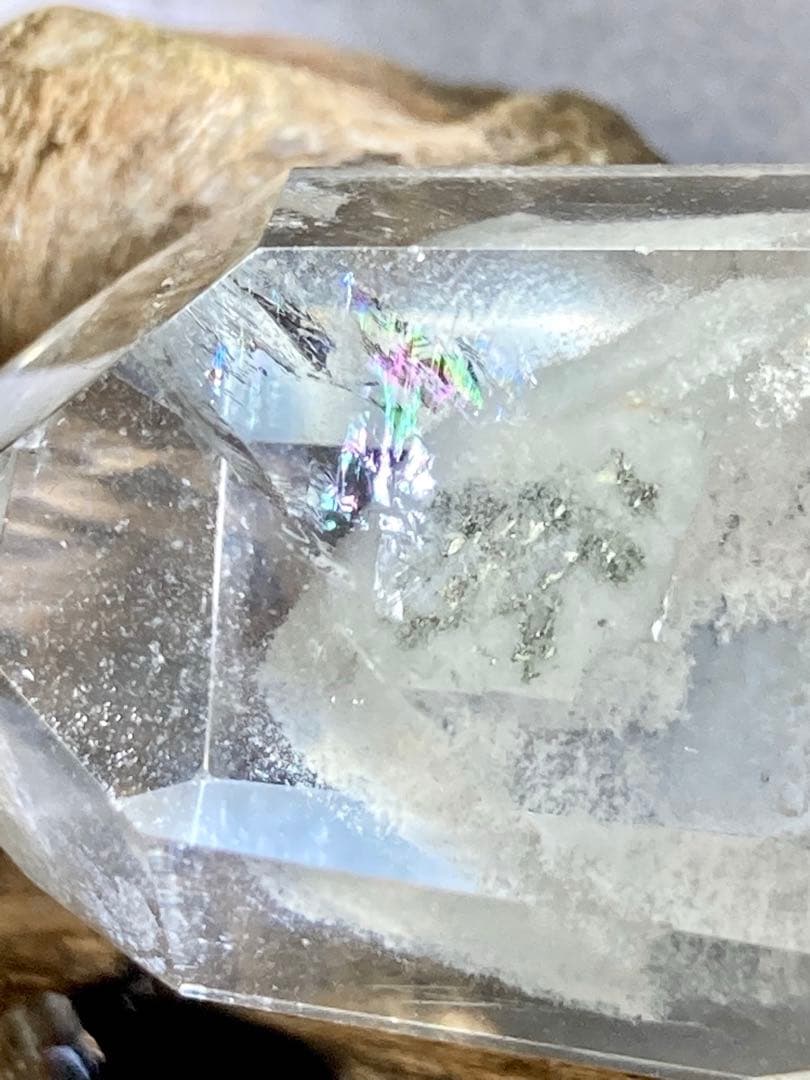 龍脈水晶　パイライトインクォーツ　クリスタル　水晶　黄鉄鉱　ファントム