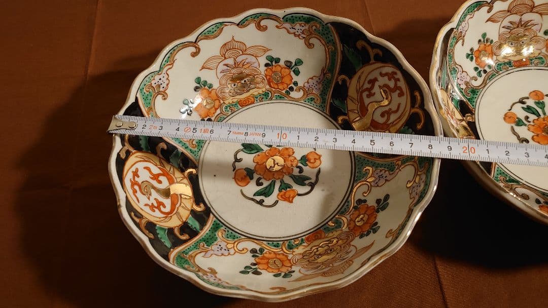 古伊万里　伊万里　色絵　金襴手　獅子の図　菓子鉢　大鉢　２客