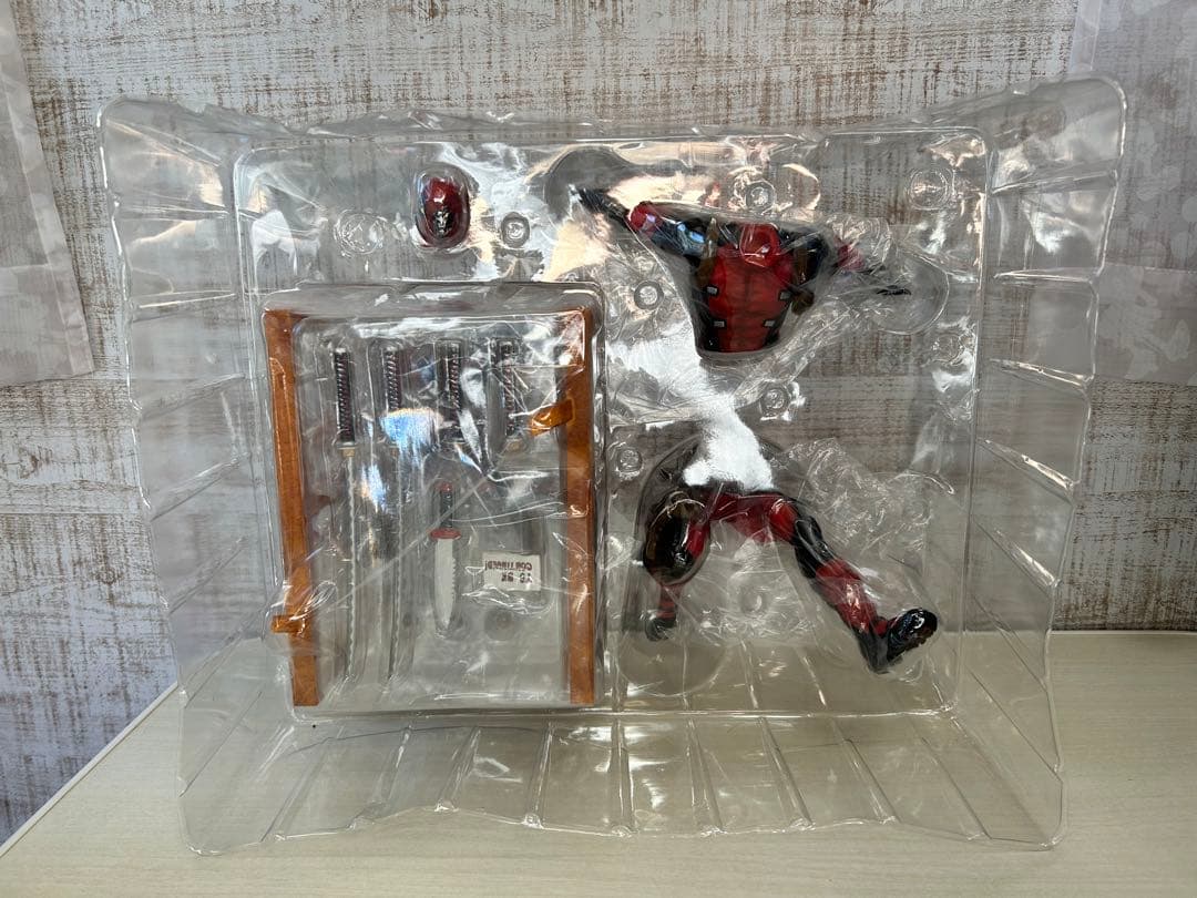 MARVEL コトブキヤ　DEADPOOL 1/6 フィギュア　デッドプール