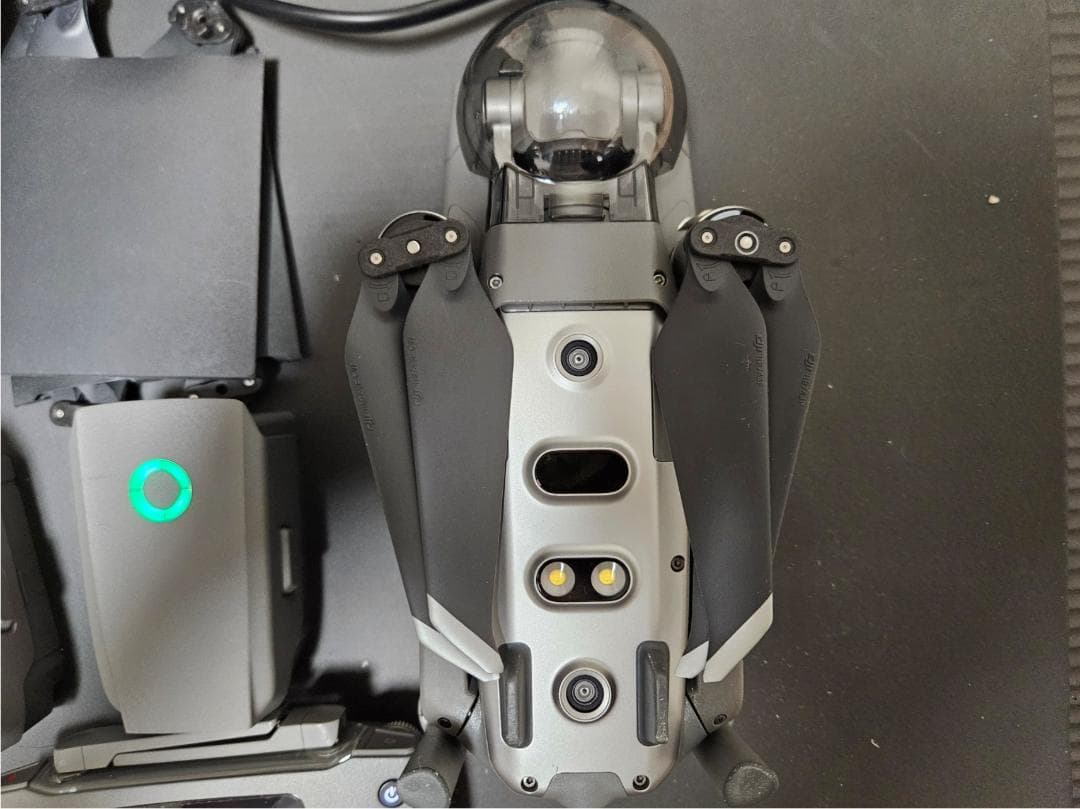 DJI Mavic 2 zoom ドローン バッテリー3個付き