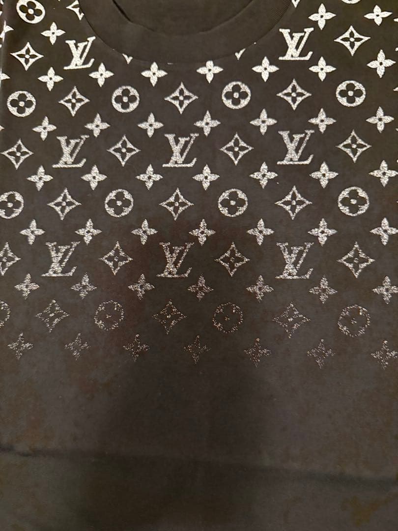 LOUIS VUITTON 　モノグラム　Tシャツ Mブラック