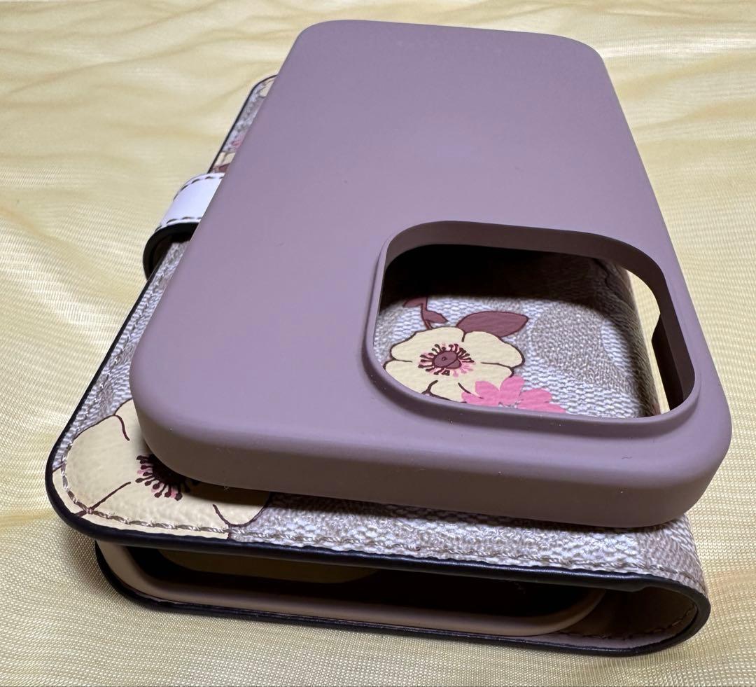 COACH iPhone 14 Pro 手帳型ケース 花柄