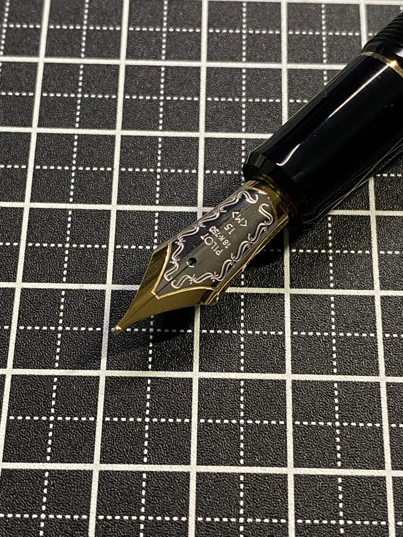 PILOT CUSTOM 845 漆黒　万年筆　字幅M