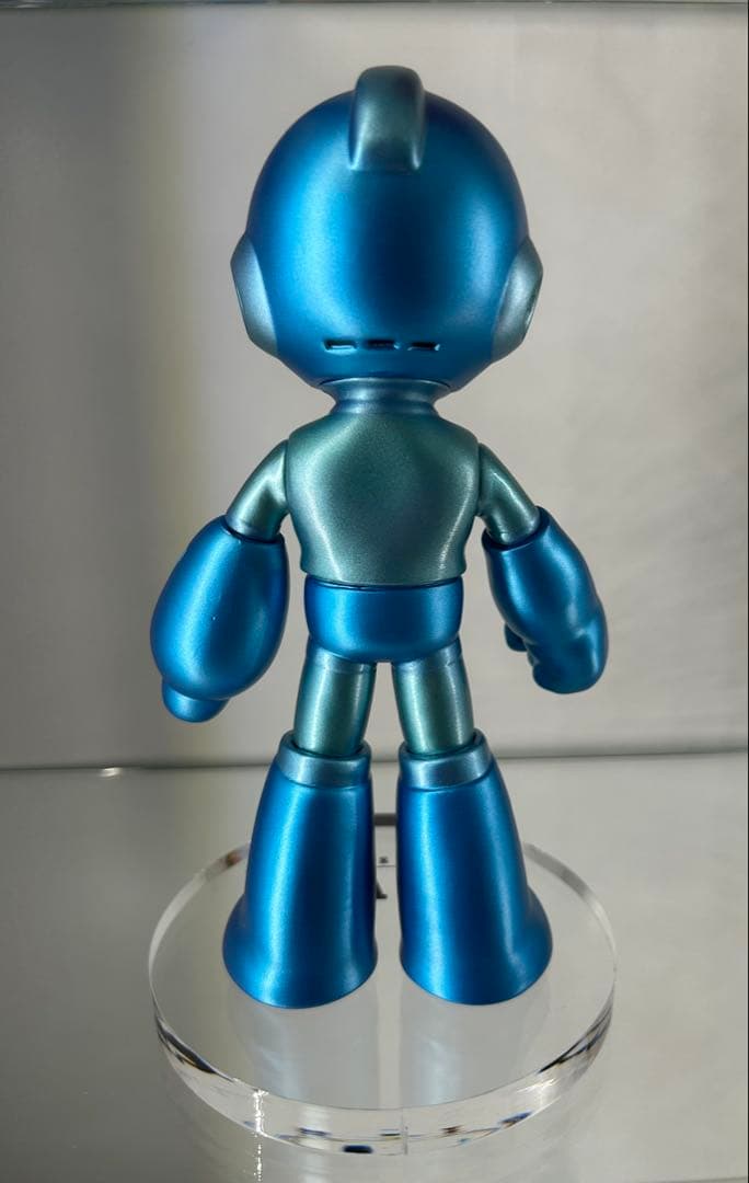 ロックマン　sofvips 開封済　台座付き　フィギュア