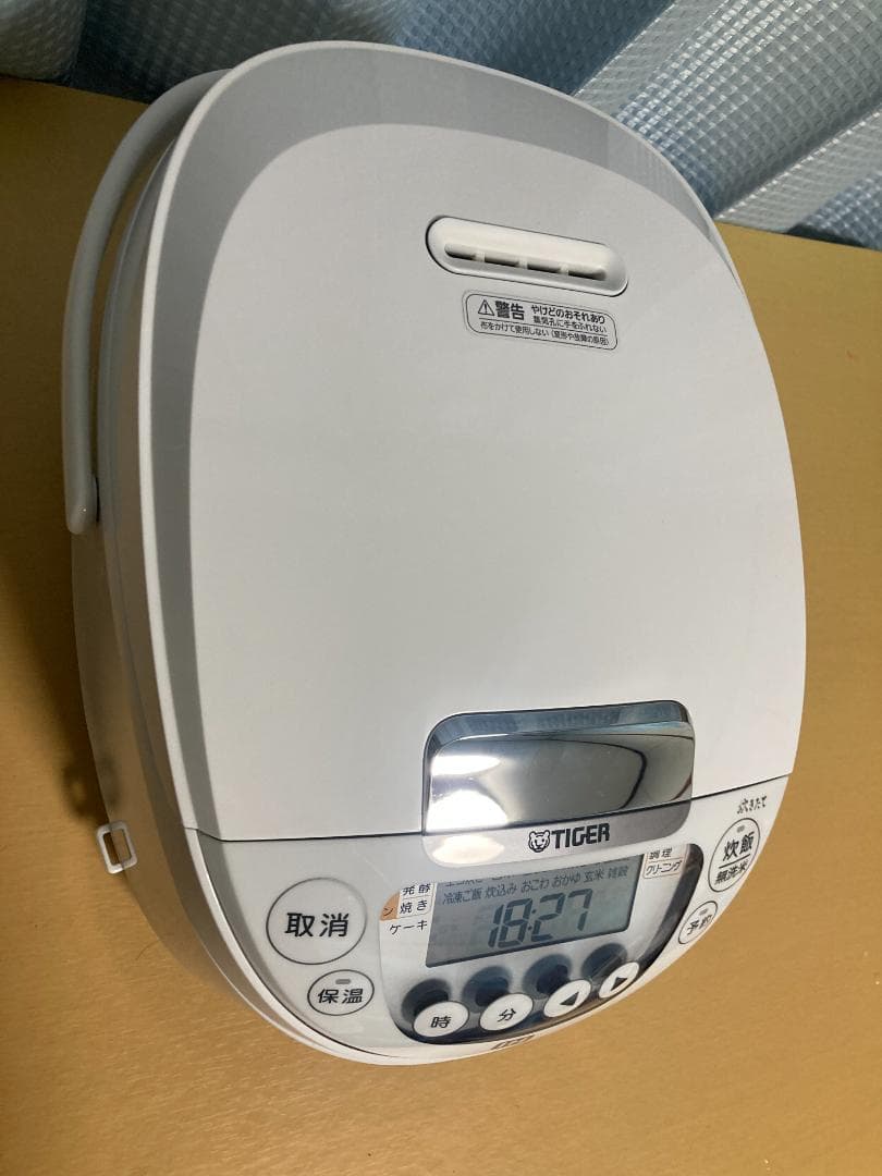 ★美品★2024年製　TIGER JPW-Y100 IHジャー炊飯器 1.0L