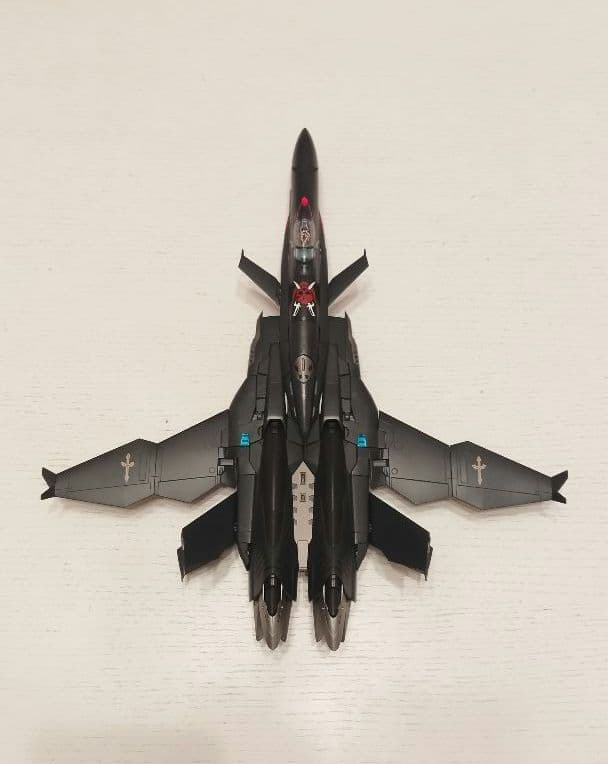 アルカディア 1/60 完全変形 SV-51γ イワノフ搭乗機