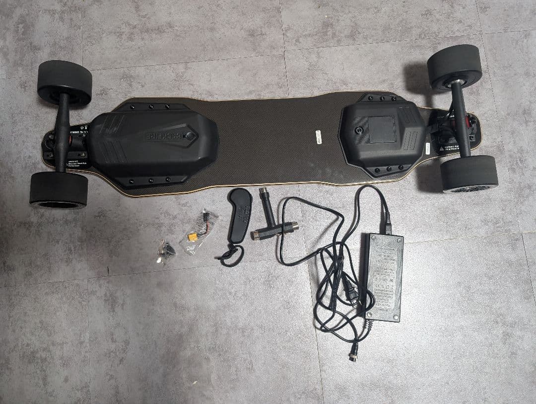 BAOKFIRE 電動スケートボード G2