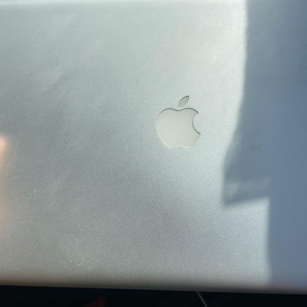 Apple MacBook Pro シルバー 17インチ 2010年