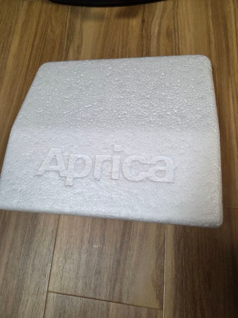 アップリカ　フォームフィットネクスト　2024年モデル　ステラネイビー