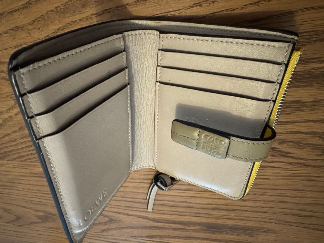 LOEWE イエロー 二つ折り財布