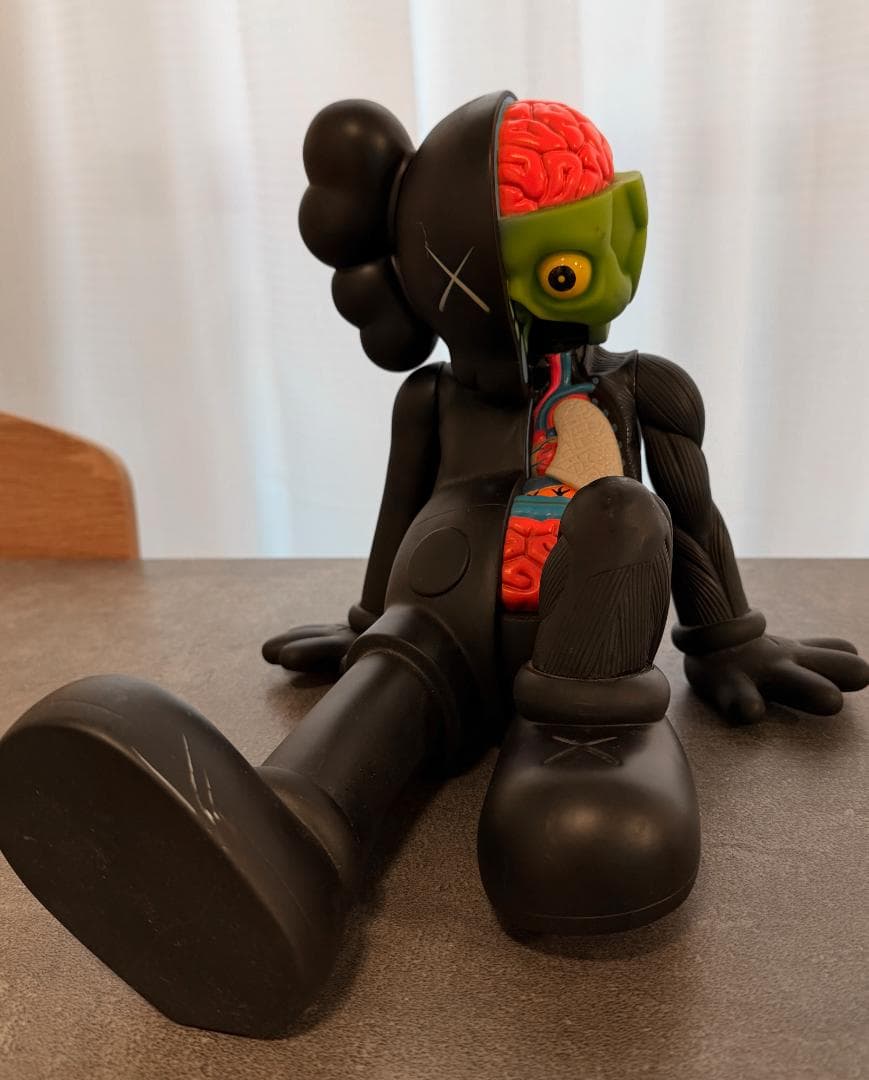 カウズ KAWS フィギュア MEDICOM TOY